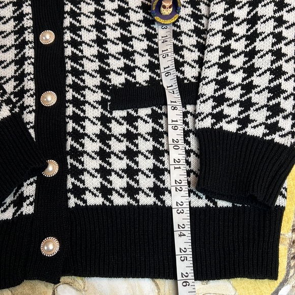 Cardigan 🆕 black white knit 5 buttons sweater v-neck oversized hip length - Picture 11 of 17